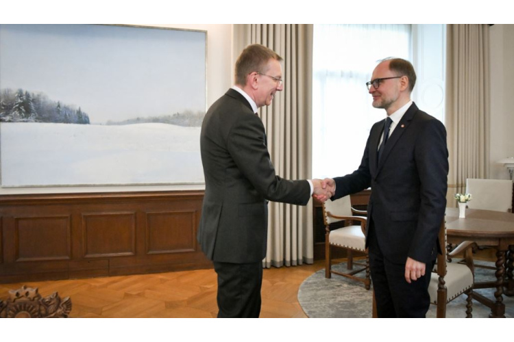Valsts prezidents: Latvijas bruņoto spēku augsta gatavība un kopīga NATO rīcība ir pamats Latvijas un reģiona drošībai