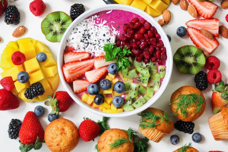 Kurus produktus visbiežāk ēdam par maz?