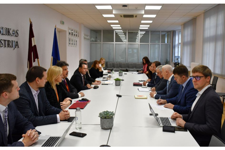 Veselības ministrs tiekas ar Lielo pilsētu asociāciju