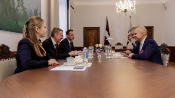 Valsts prezidents tiekas ar Latvijas Tirdzniecības un rūpniecības kameras pārstāvjiem