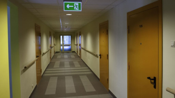 Rīgas dome atbalsta sešu sociālās aprūpes māju būvniecību pensijas vecuma iedzīvotājiem