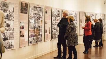 Koncertzālē “Lielais dzintars” skatāmas Latvijas vēstures liecības