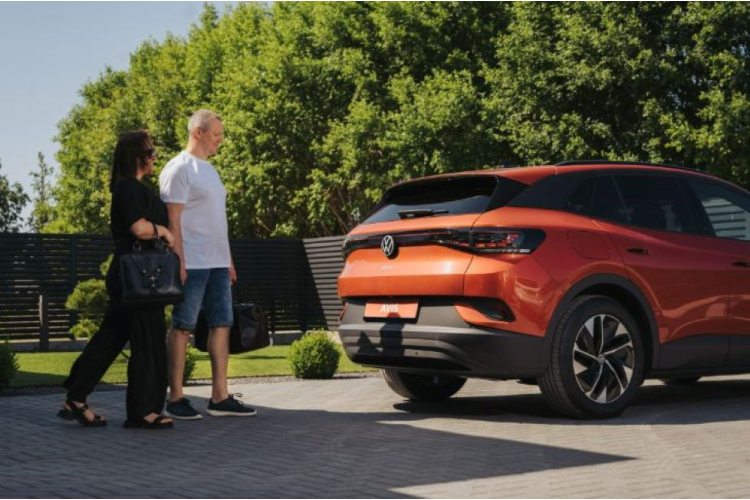 Auto noma vai līzings – kuru iespēju izvēlēties?