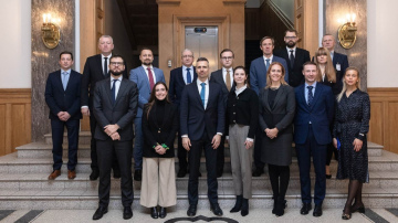 Latvijas kompetentās iestādes sankciju uzraudzības jautājumos tiekas ar Eiropas Komisijas delegāciju