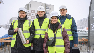“Merks mājas” izvērš projektu “Mežpilsēta” – II kārtas pamatos iemūrē laika kapsul