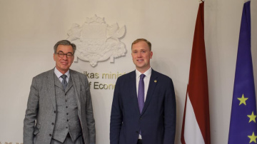Ekonomikas ministrs: Latvijas “durvis” ir atvērtas Vācijas investīcijām