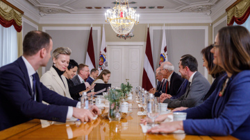 Valsts prezidents tiekas ar Latvijas Lielo pilsētu asociācijas pārstāvjiem