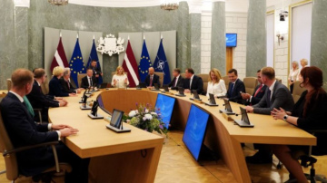 Ukrainas civiliedzīvotāji Latvijā arī 2024. gadā turpinās saņemt palīdzību