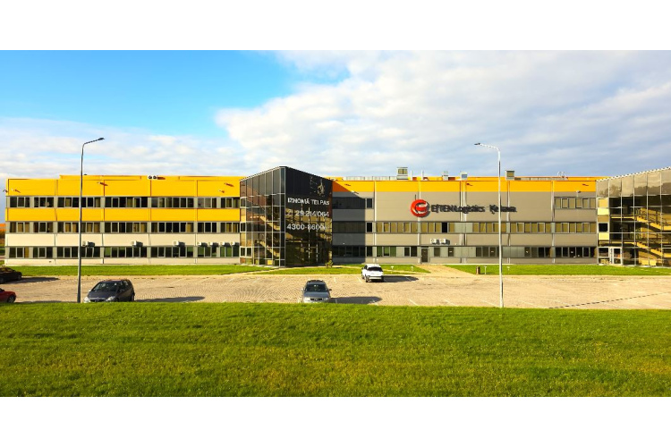 “Rietumu Banka” piešķir 6,5 miljonus eiro loģistikas centra attīstībai