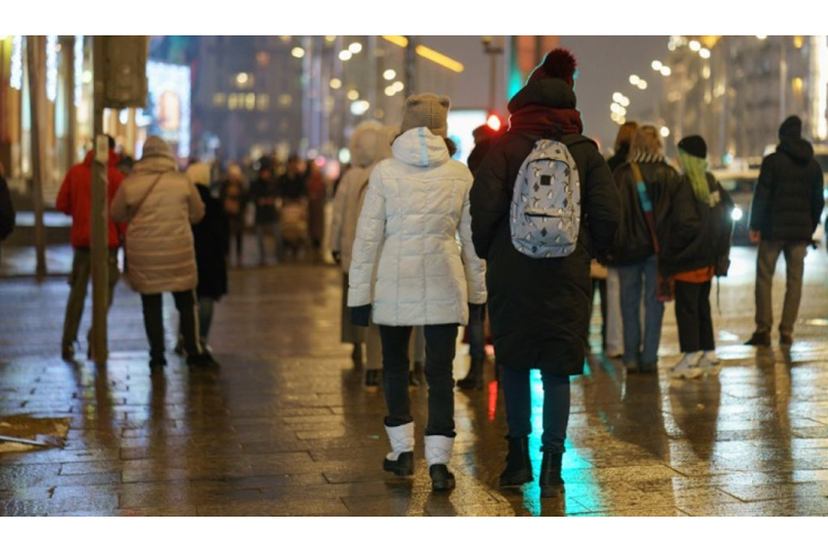 Mēness aptieka: Trešdaļa Latvijas iedzīvotāju dzīvo ar sajūtu, ka nepaspēj paveikt visu vajadzīgo