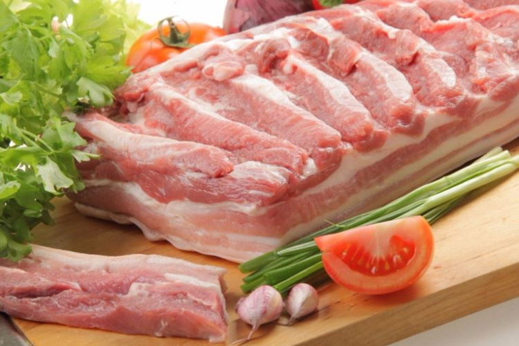 Aptauja: 33% iedzīvotāju uztrauc, ka tirgū ienāks dažādi nedabiskām metodēm iegūti produktu aizstājēji