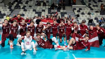 Latvijas volejbolisti Eiropas U-20 čempionāta kvalifikācijas turnīra spēlē pieveic Azerbaidžānu