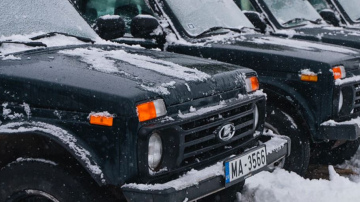 Ar RĪGAS MEŽU automašīnām “Lada 4x4” turpmāk brauks  Ukrainas aizstāvji