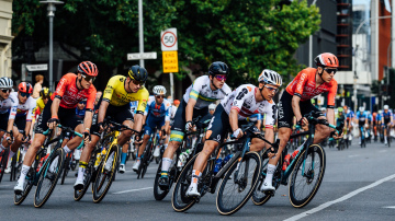 Liepiņš sezonu sāk ar 24. vietu “Santos Tour Down Under” 1. posmā