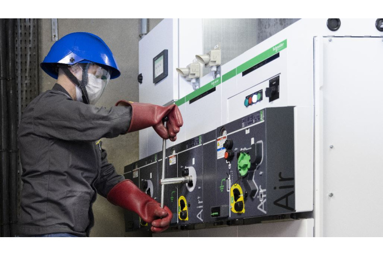 ES plāno aizliegt F-gāzu izmantošanu elektroenerģijas nozarē: ko tas nozīmēs uzņēmējdarbībai?