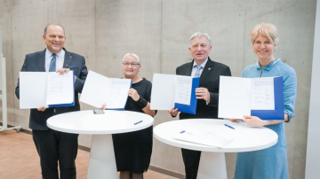 Parakstīts sadarbības memorands par kvalitatīvas izglītības pieejamību, skolotāju sagatavošanu un profesionālo pilnveidi