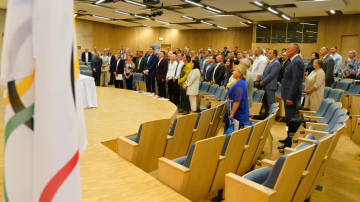 Latvijas Olimpiskā komiteja izsludina Ģenerālo asambleju un publicē reorganizācijas (apvienošanās) līguma projektu