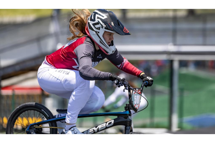 Stūriška Pasaules kausa sezonu BMX superkrosā sāk ar astoto vietu
