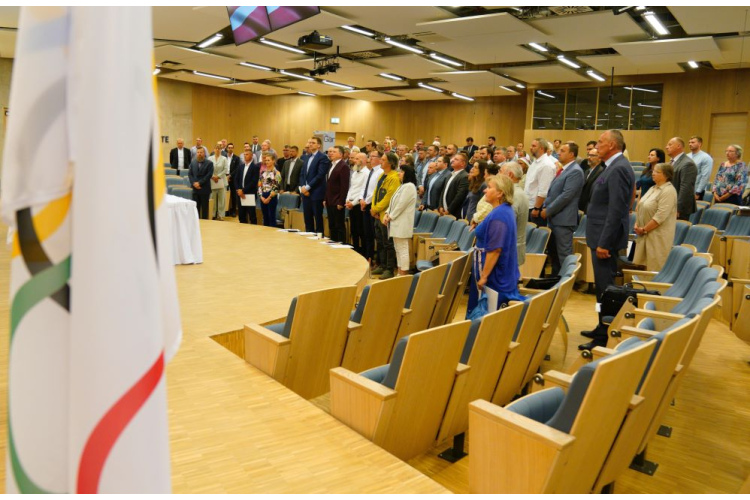 Latvijas Olimpiskā komiteja izsludina Ģenerālo asambleju un publicē reorganizācijas (apvienošanās) līguma projektu