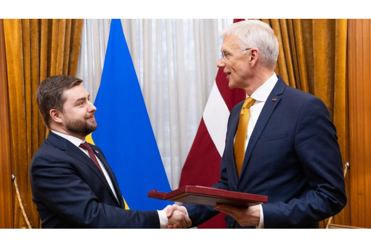 Ārlietu ministrs saņem Ukrainas valsts apbalvojumu – “Nopelnu ordeni”