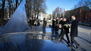 FOTO: Valsts prezidenta Edgara Rinkēviča dalība pulkveža Oskara Kalpaka piemiņas pasākumā
