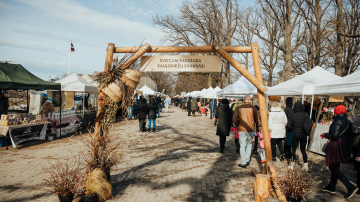 Valmiermuižā aicina uz pavasara saulgriežu svinībām un tirdziņu GARDU MUTI un GreenFest