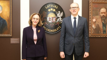 Valsts sekretārs Andris Pelšs pieņem Brazīlijas vēstnieci akreditācijas vizītē