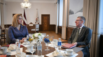 FOTO/VIDEO: Valsts prezidenta Edgara Rinkēviča tikšanās ar Ministru prezidenti Eviku Siliņu