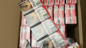 Par nelegālo cigarešu apriti Rīgas reģionā aizturēta personu grupa