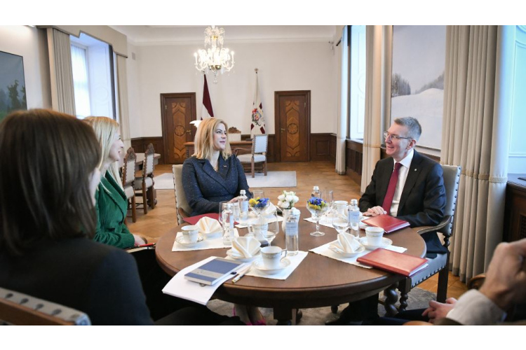 FOTO/VIDEO: Valsts prezidenta Edgara Rinkēviča tikšanās ar Ministru prezidenti Eviku Siliņu