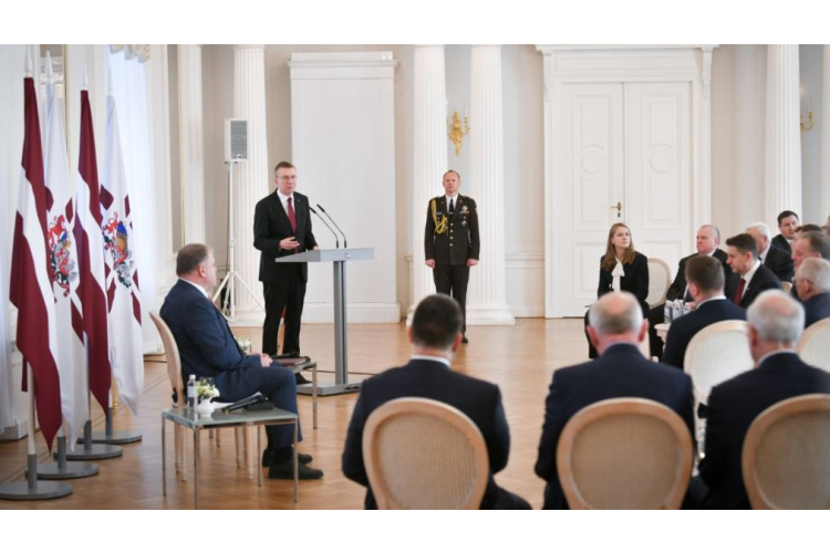 Valsts prezidents tiekas ar Latvijas pašvaldību pārstāvjiem