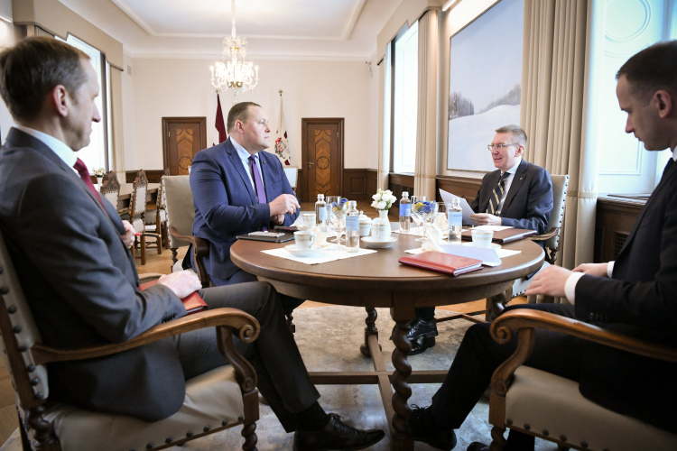 Valsts prezidents aicina ieviest praktiskus, saprotamus un visiem Latvijas iedzīvotājiem sasniedzamus civilās aizsardz..