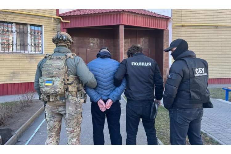 Ukrainā aizturēti krāpnieciska zvanu centra dalībnieki; cietušie arī no Latvijas