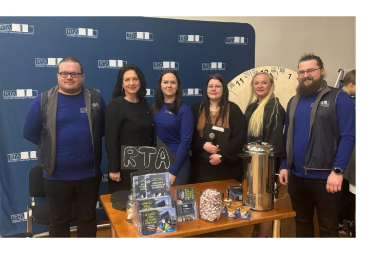 RTA kopā ar jauniešiem grieza veiksmes ratu