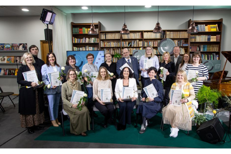 Apbalvoti akcijas “Latvijas mediju valodas balva” 2023. gada laureāti
