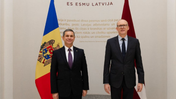 Valsts sekretārs Andris Pelšs tiekas ar Moldovas Republikas aizsardzības ministru