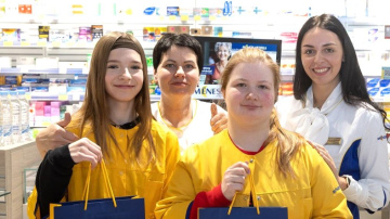 Skolēni iepazīst farmaceita darbu “Mēness aptiekās” visā Latvijā