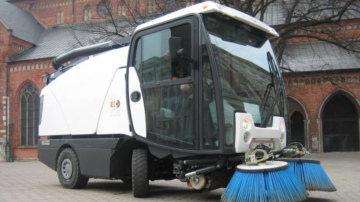 Aprīļa sākumā “Eco Baltia vide” noslēgs 1. un 2.kategorijas ceļu tīrīšanu Rīgā pēc ziemas sezonas