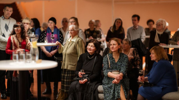 FOTO: Videomāksla, tibetiešu mūzika un kamermūzikas pavasaris – “Lielajā dzintarā” aizvadīta krāšņa nogale