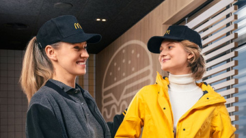 Rūpēs par darbiniekiem “McDonald&#039;s” šogad Baltijā investēs vairāk nekā 1,65 miljonus eiro