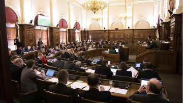 NA rosina kultūras ministres A. Loginas demisiju