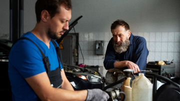 Motoreļļas izvēle vecākiem dzinējiem: vai biezāka būs labāka?