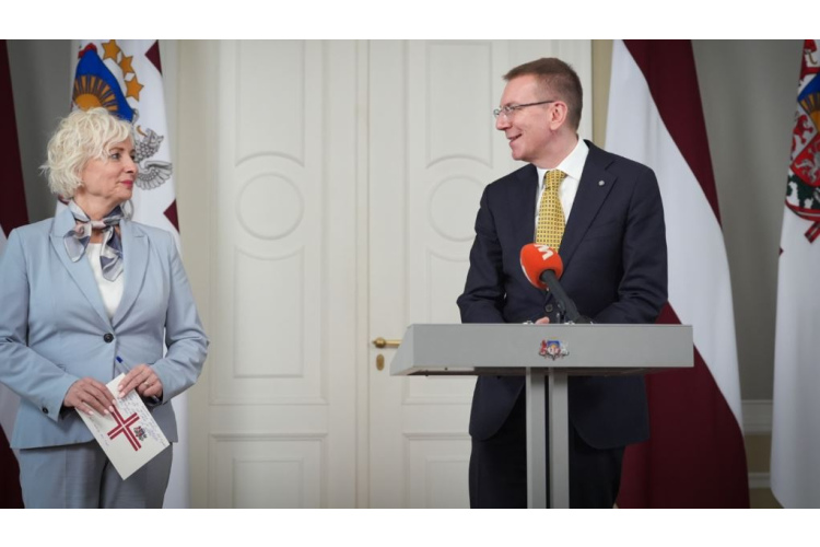 Valsts prezidenta Edgara Rinkēviča un Saeimas priekšsēdētājas Daigas Mieriņas tikšanās un preses konference
