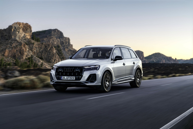Jaunie Audi Q7 un Q8 plug-in hibrīda modeļi elektriski veiks līdz pat 90 km