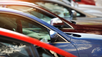 Nedaudz vairāk kā puse lietoto auto pircēju veic tā vēsturisko datu pārbaudi