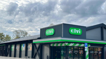 Atver jaunu ELVI veikalu piejūrā, Zvejniekciemā.