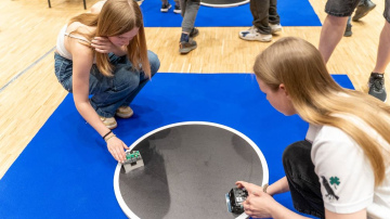 Skolēni sacensībās demonstrēs zināšanas robotikā un elektronikā