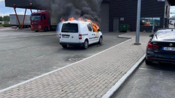 Starptautiska noziedzīga grupa Latvijā nodarbojas ar narkotisko un psihotropo vielu kontrabandu lielā apmērā...