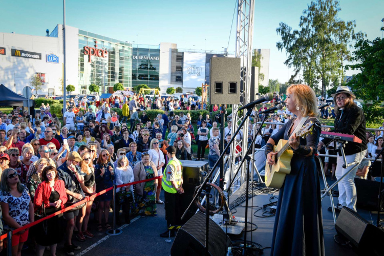 Aptaujā noskaidrots, kādas aktivitātes Latvijas iedzīvotājiem saistās ar brīvību