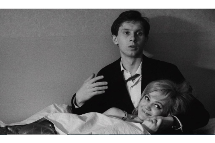 Klasikas kino vakaru sezonas noslēgumā Miloša Formana filma “Blondīnes mīlestības” (1965)